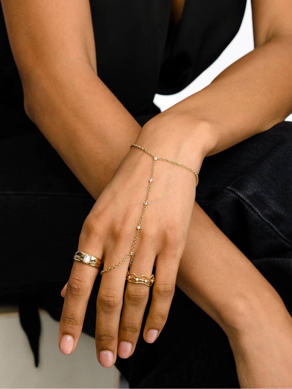 Uncommon James Vivoli Hand Chain